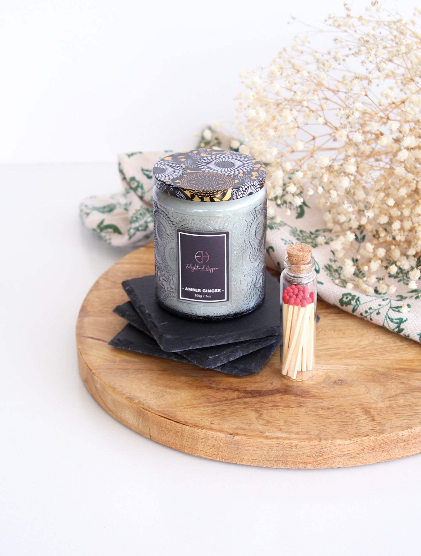 100% Soy Embossed Blackberry Laurel Candle 200 grams and Burn time upto 40 Hours