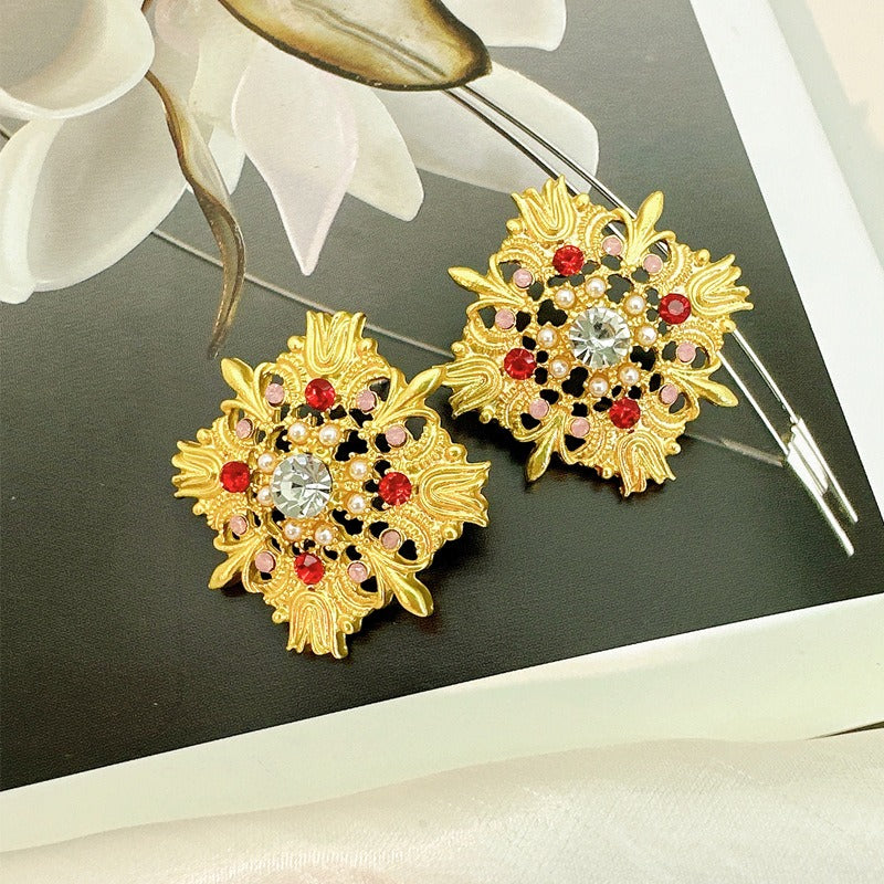 Fashionable Metal Corolla Square Earrings