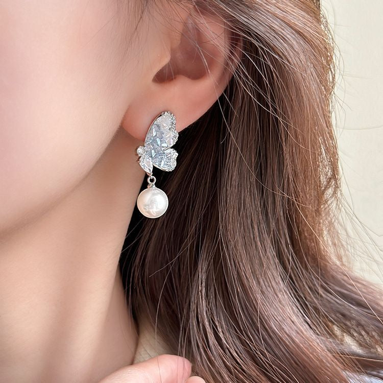 Niche Design Blue Crystal Butterfly Pearl Earrings, Female Style, Sweet and Versatile, Western style Earrings and Earrings