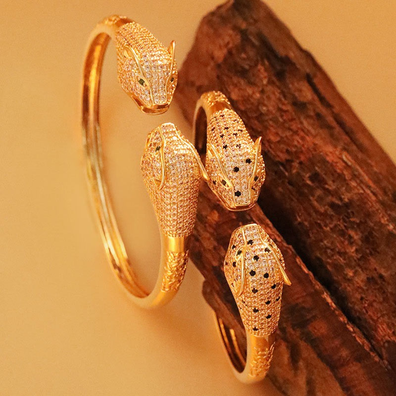 Copper Plated 18K Gold Micro Set Zircon Leopard Bracelet Female